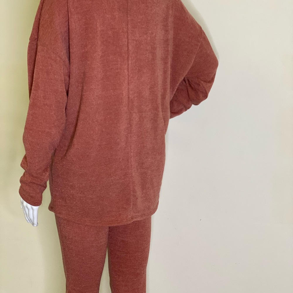 Women’s Snuggle Rust Set - Picture 5 of 7